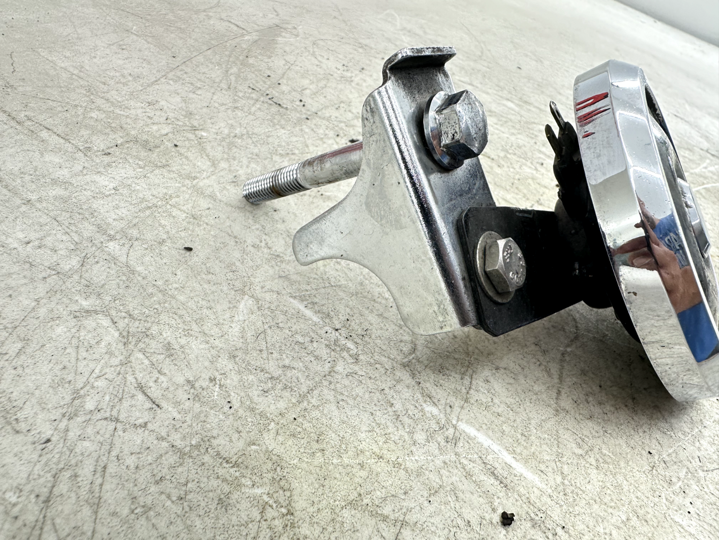 1999 HONDA VALKYRIE INTERSTATE Horn + Mounting Bracket + Bolt
