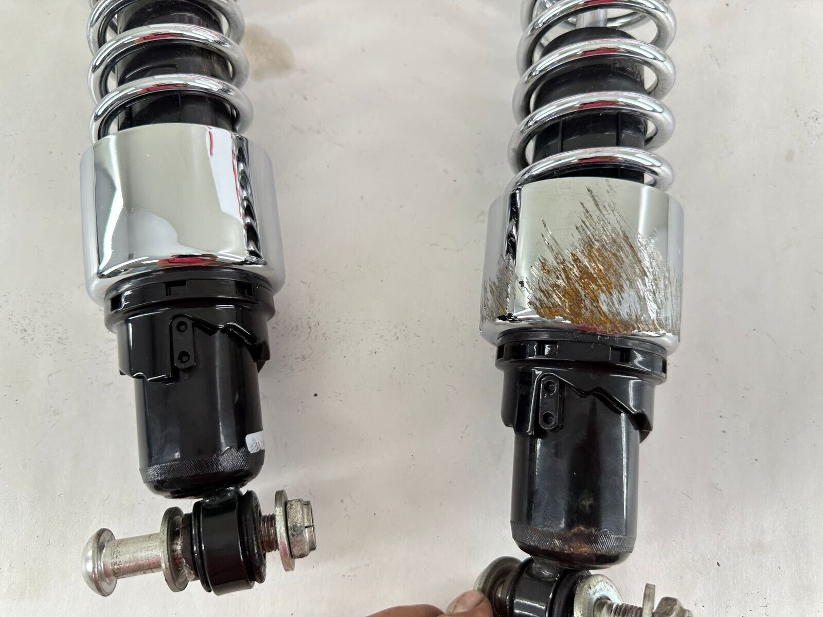 2012 HARLEY SPORTSTER CUSTOM Progressive Rear Shocks Suspension 412-4009