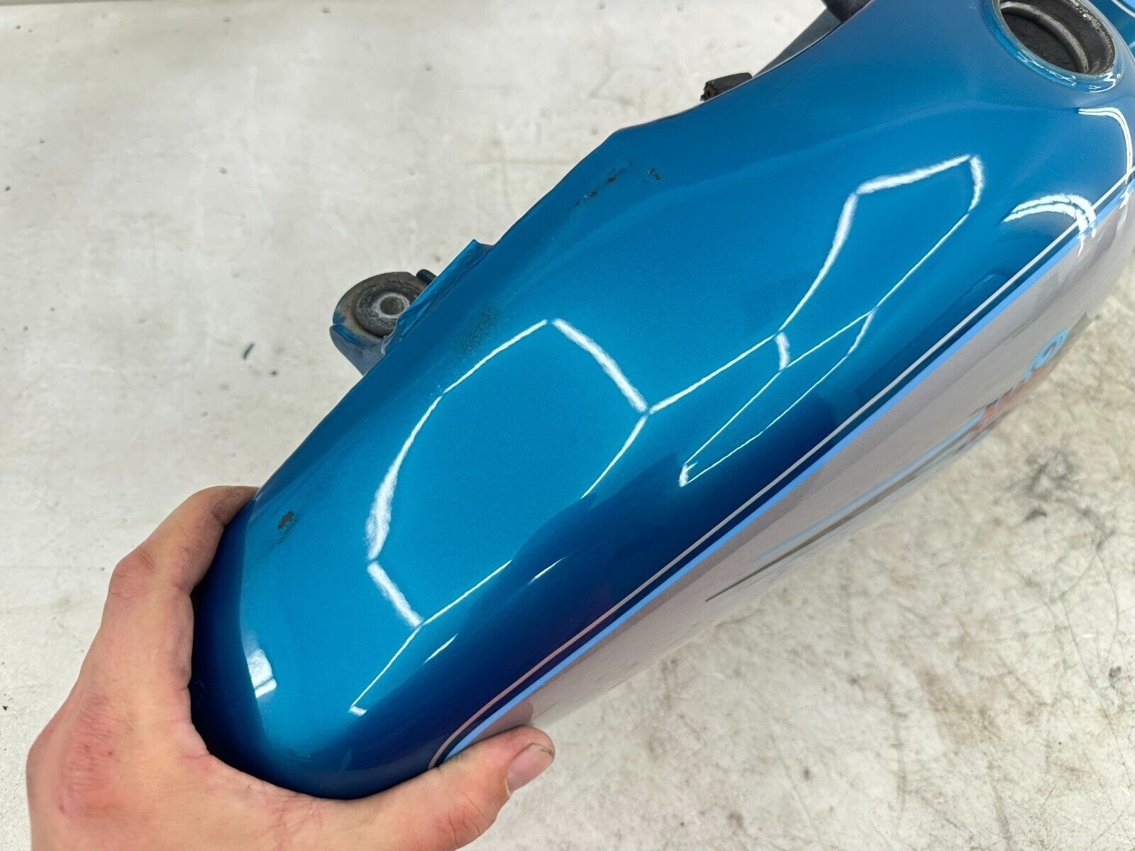 1995 HARLEY SOFTAIL OEM HD GENUINE SPLIT GAS FUEL TANK & PAINT AQUA & SILVER
