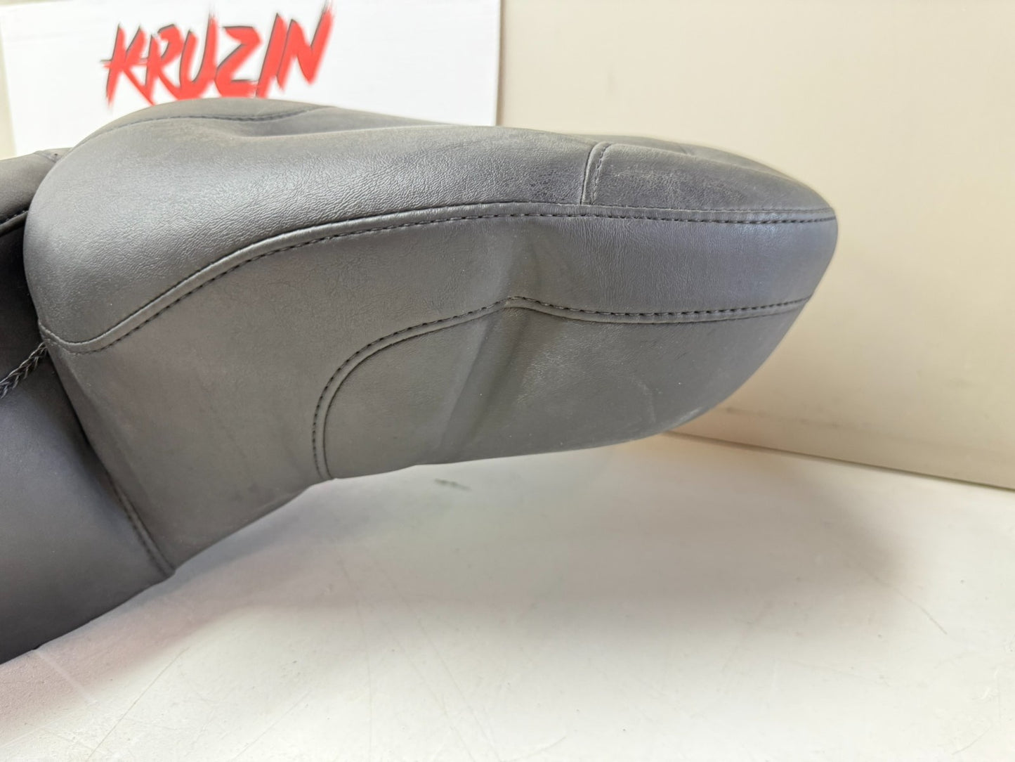 2003 HARLEY ELECTRA GLIDE Mustang Seat Saddle Passenger Driver