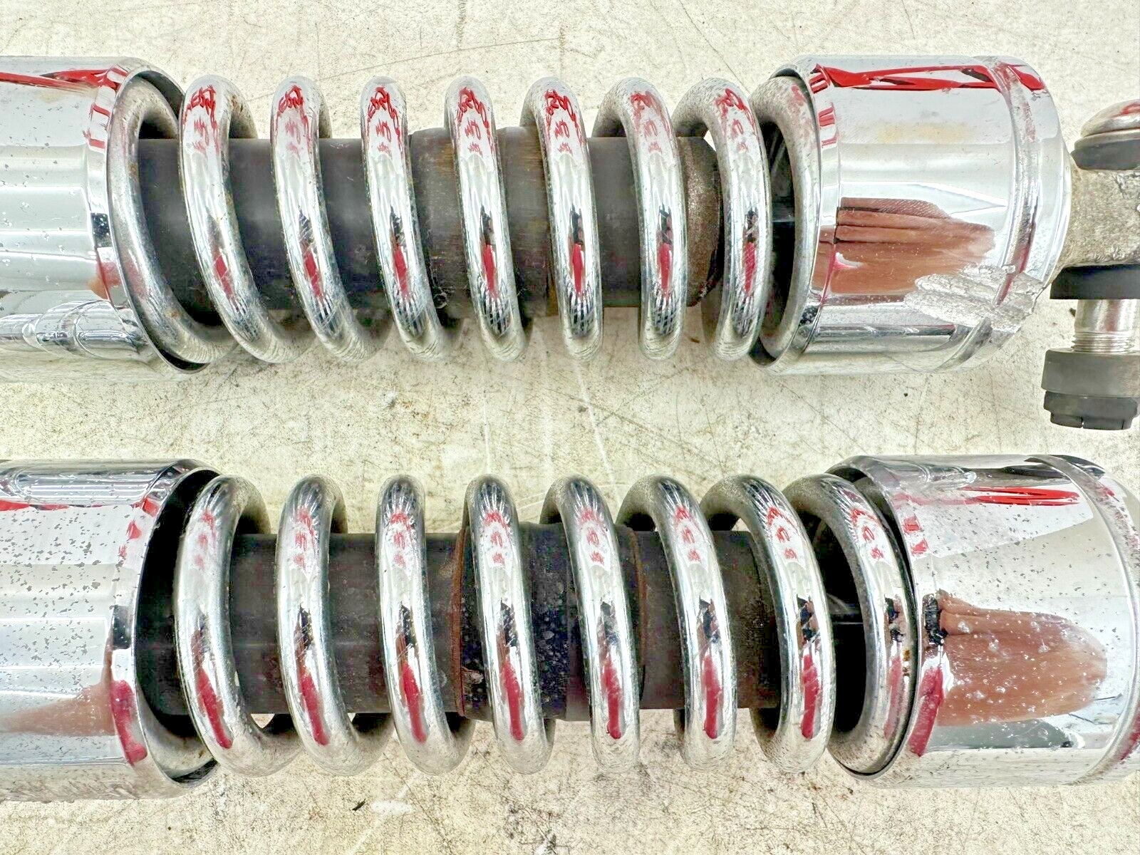 2005 HARLEY DAVIDSON DYNA Chrome Rear Shocks OEM HD 12"