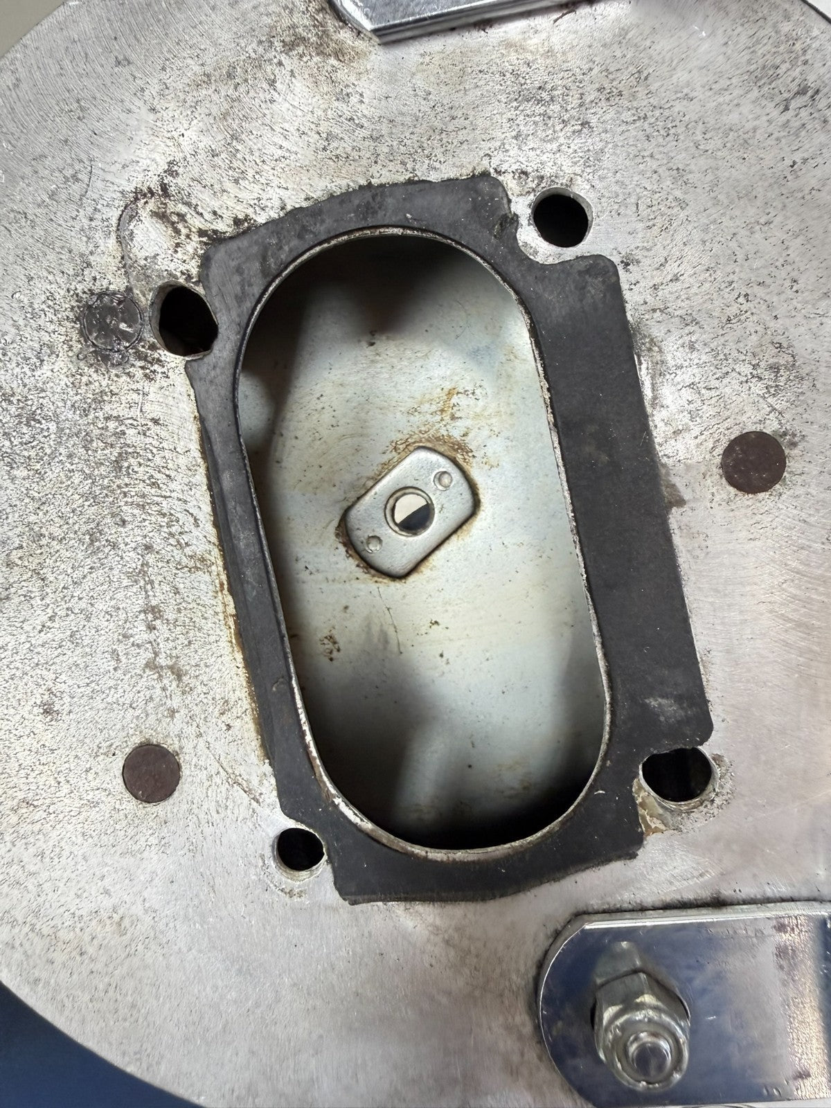 1995 HARLEY FLH ELECTRA GLIDE Air Cleaner Filter Backing Plate Housing Cover