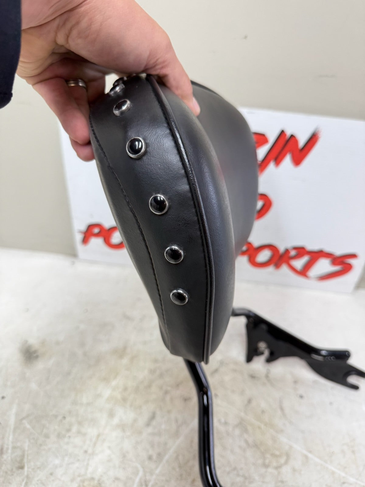 09-24 Street Road Glide Detachable Backrest Sissy Bar Studded