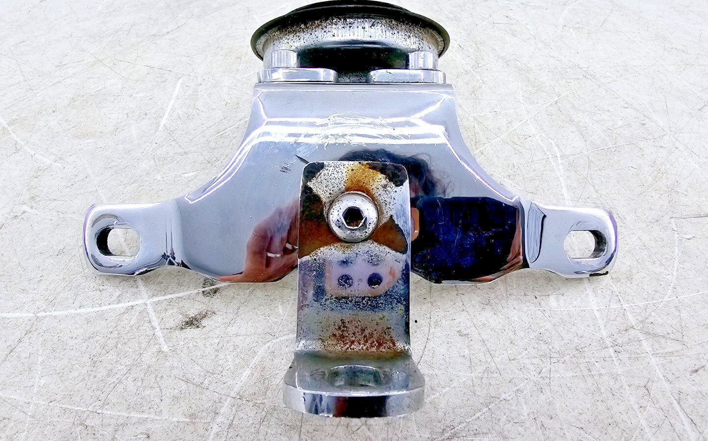 1988 HARLEY SOFTAIL Black Horn Mounting Bracket