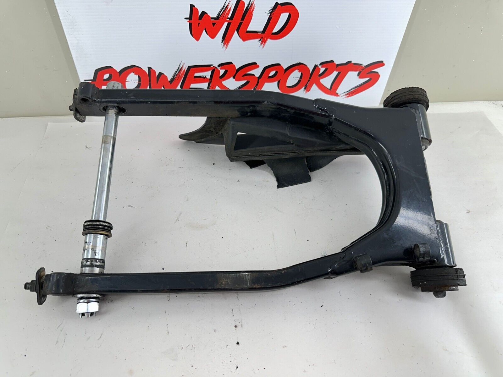 1999 HARLEY ELECTRA GLIDE Swingarm + Axle + Rubber Mounts 99 Down