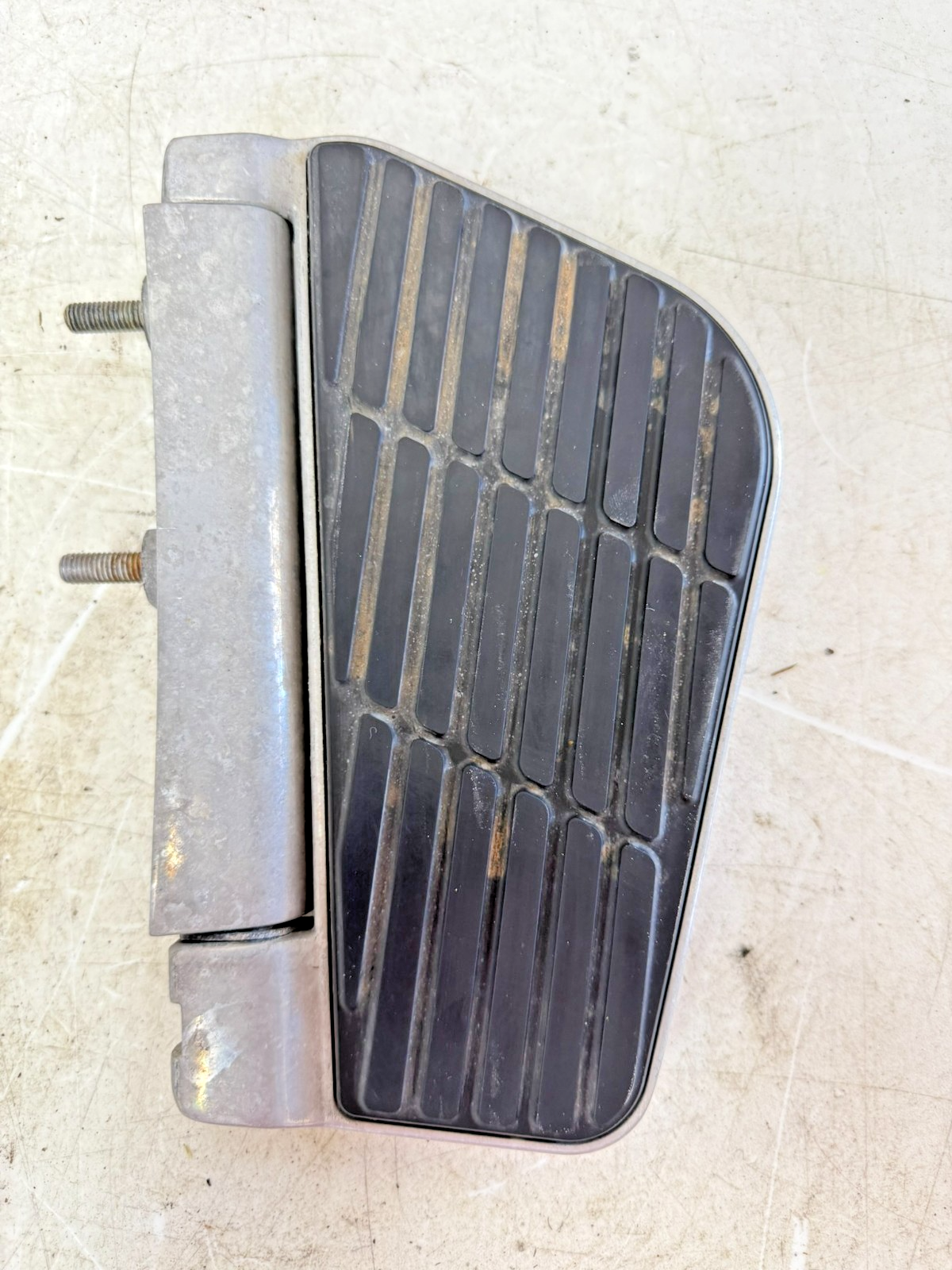 2002 Honda Goldwing GL1800 Passenger Floorboard Foot Rest Pad Right Left OEM