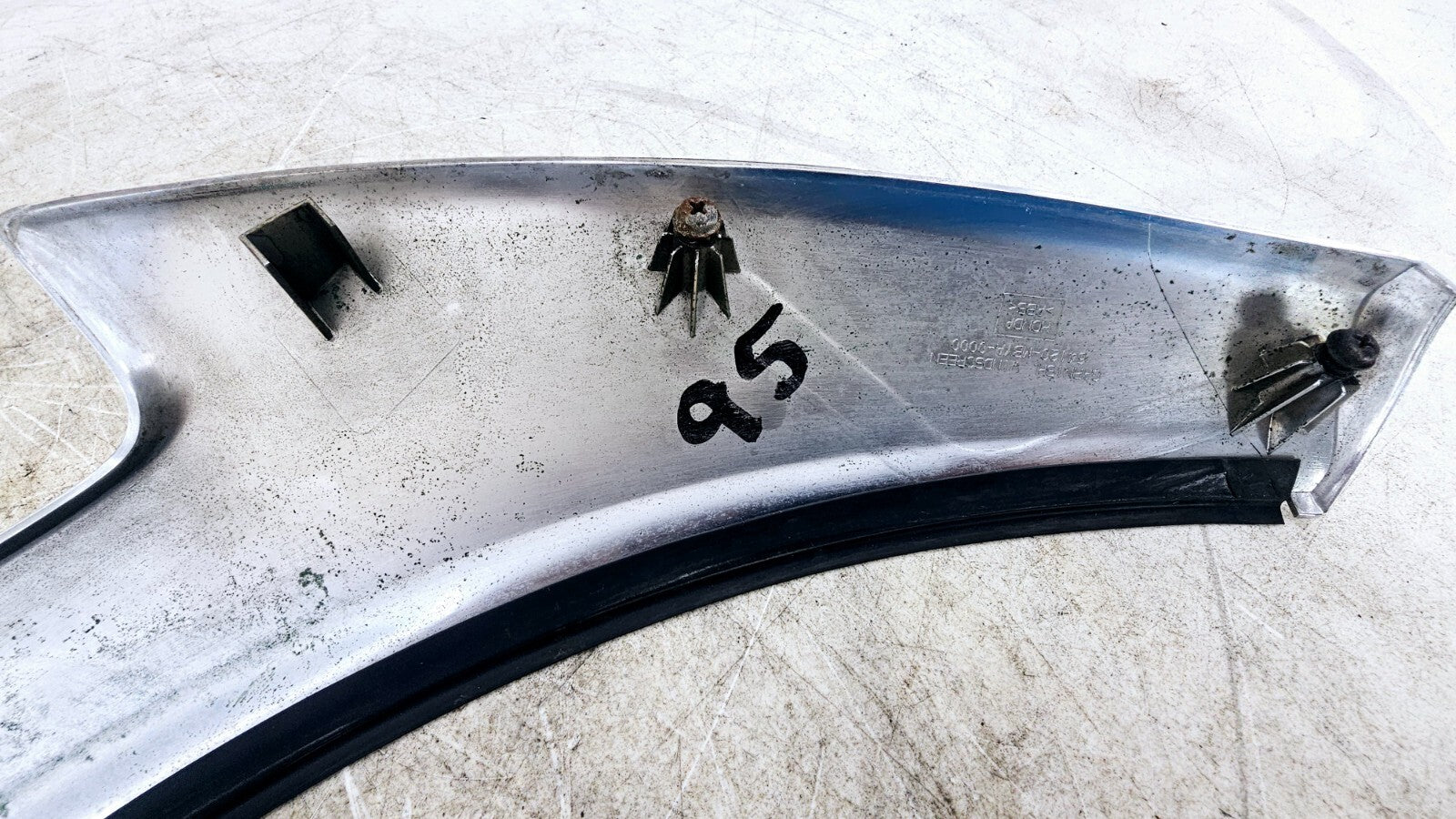 1999 HONDA VALKYRIE INTERSTATE Windshield Wind Screen Trim Cover 64120-MBYA-0000