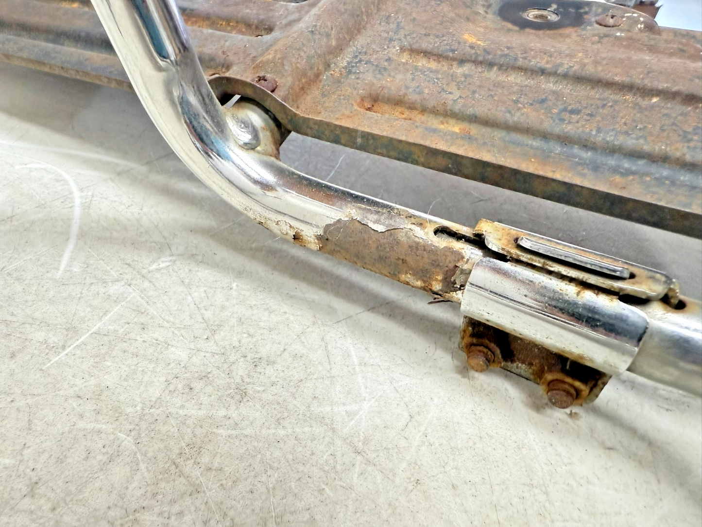 2001 HONDA VALKYRIE INTERSTATE Saddlebag Left Right Mount Bracket + Hardware