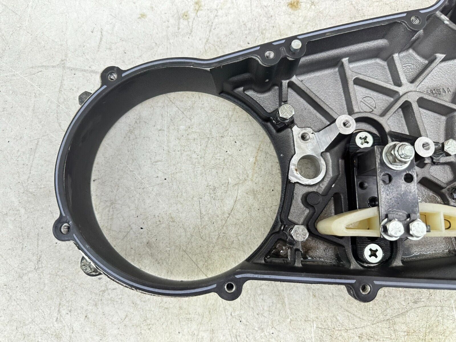 1997 HARLEY DYNA Inner Primary Backing Plate Case W/ Mid Control Hole