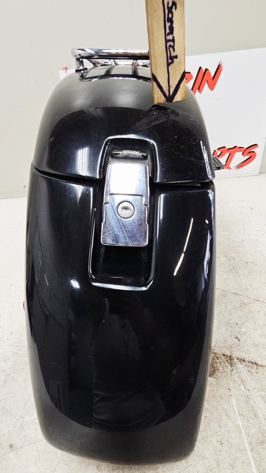 2000 HONDA VALKYRIE INTERSTATE Left Saddlebag Hard Side w/ Lid & Luggage Case