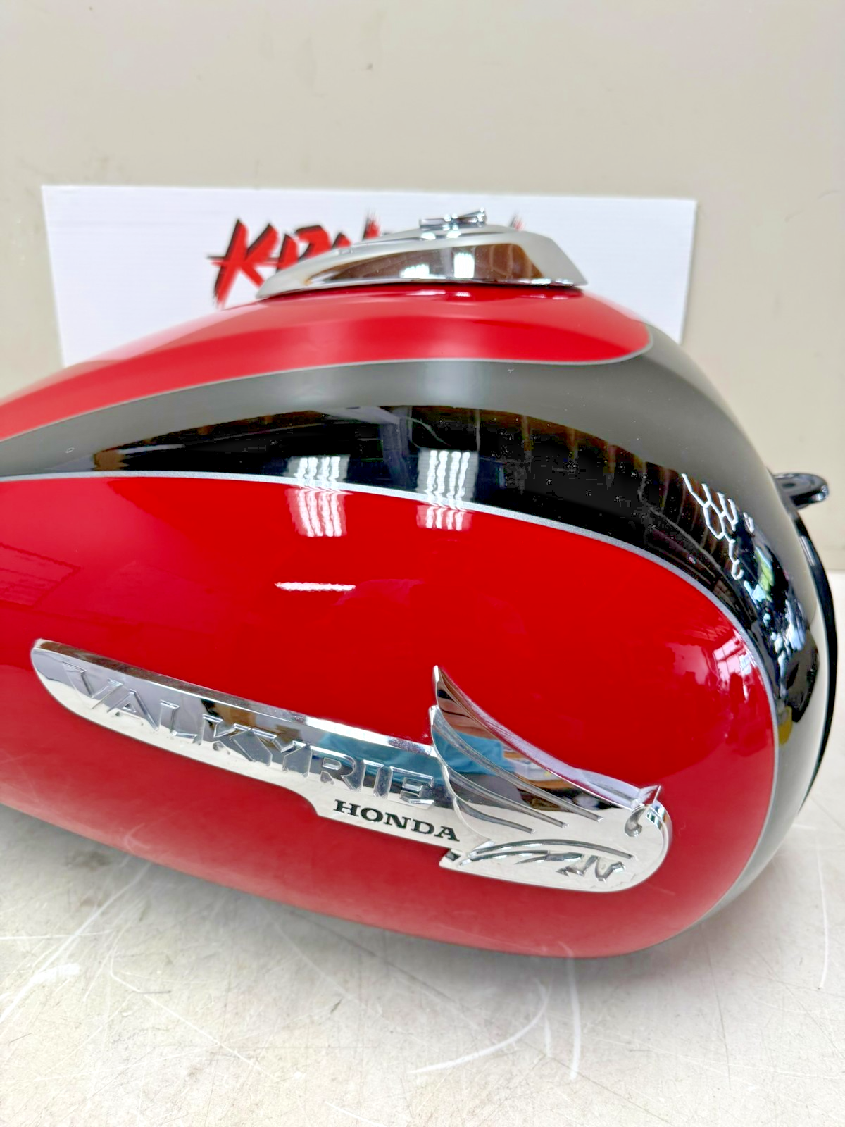 2001 HONDA VALKYRIE INTERSTATE Gas Fuel Tank  W/ key Petcock Level Sensor