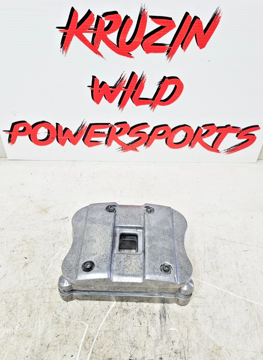 2001 Harley Davidson Sportster Cylinder Head Cover Rocker Box 17581-85