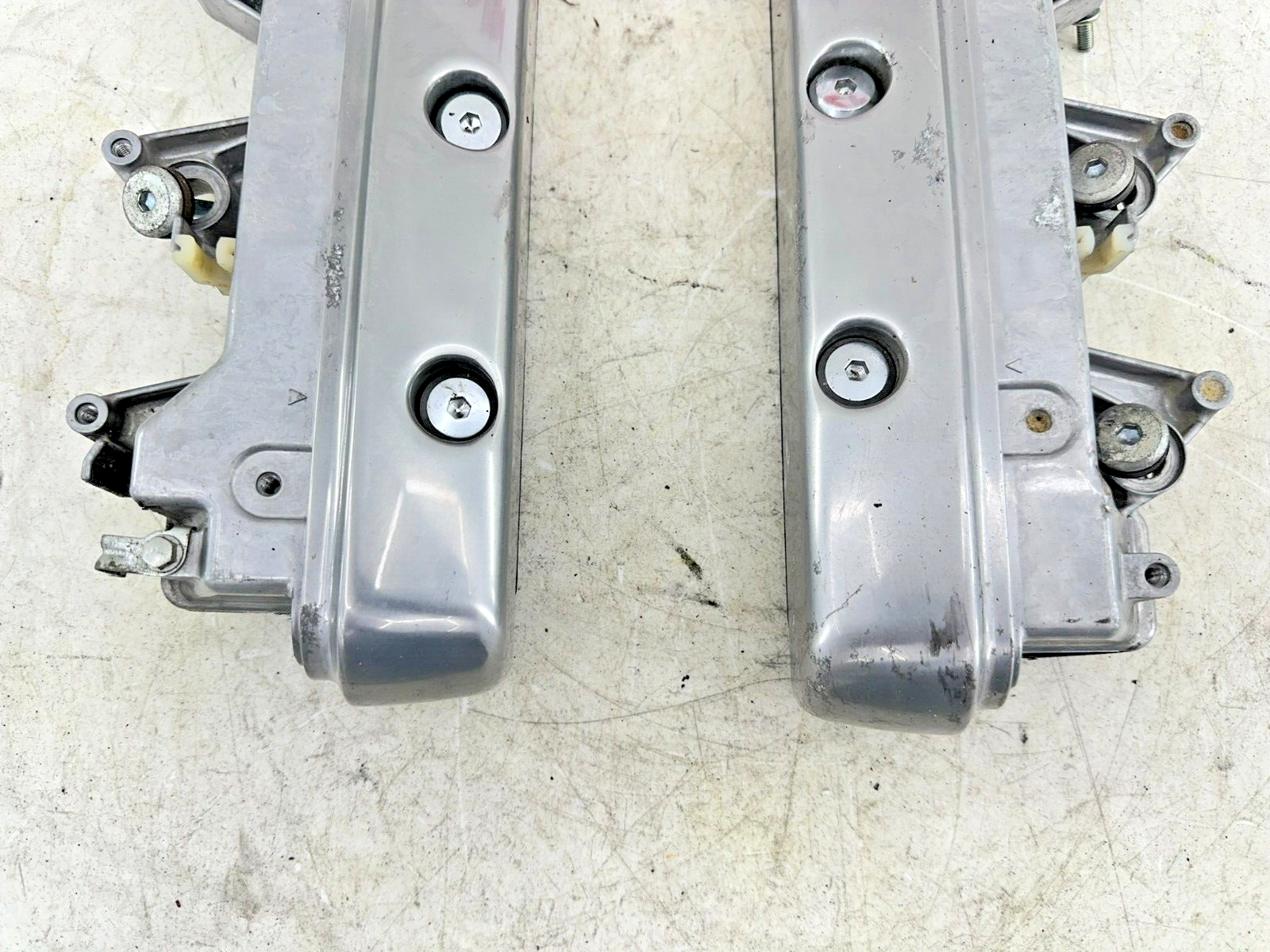 2004 Honda Goldwing GL1800 Right Left Valve Head Cover Case