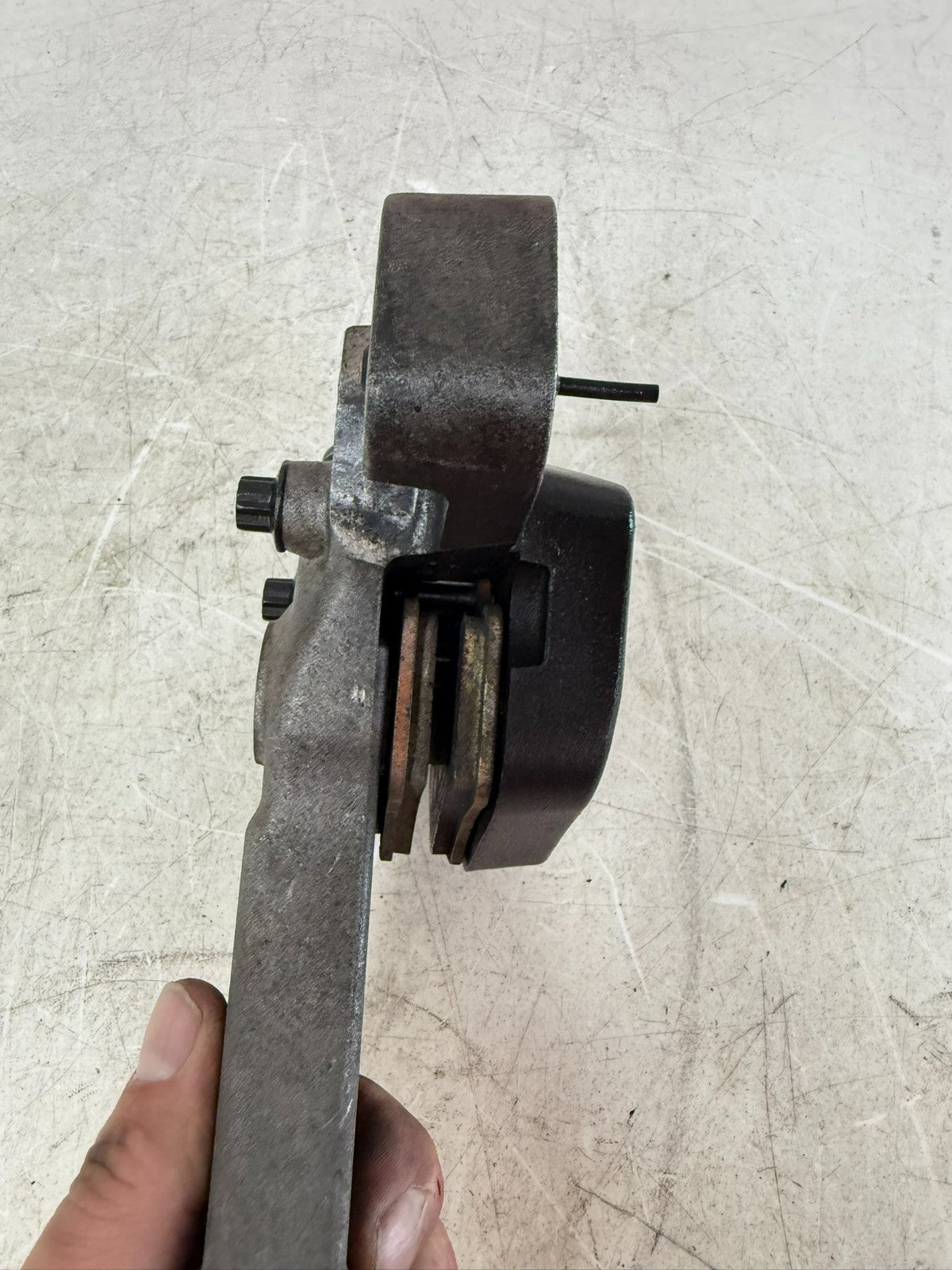 2003 HARLEY ELECTRA GLIDE Rear Brake Caliper Mount Bracket