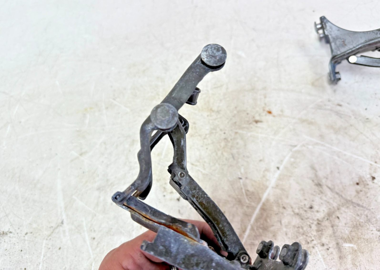 2002 Honda Goldwing GL1800 Rear Trunk Lid Hinge Right & Left Hinges