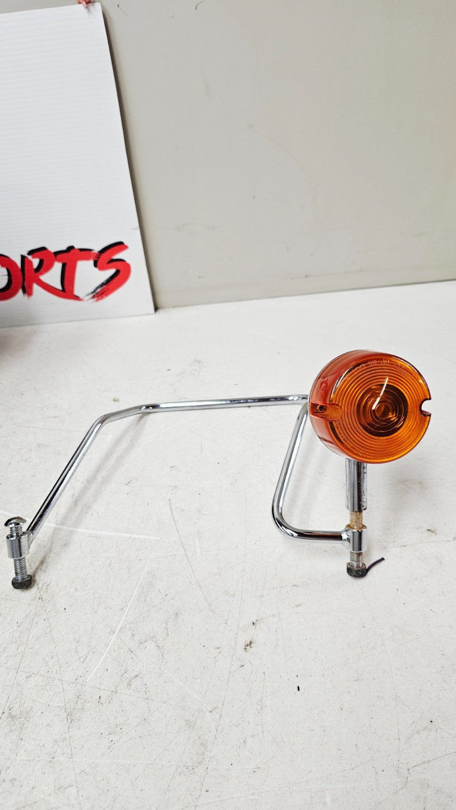 1997 HARLEY DYNA OEM HD Leather Saddlebag & Support Arm Bars Turn Signal Light