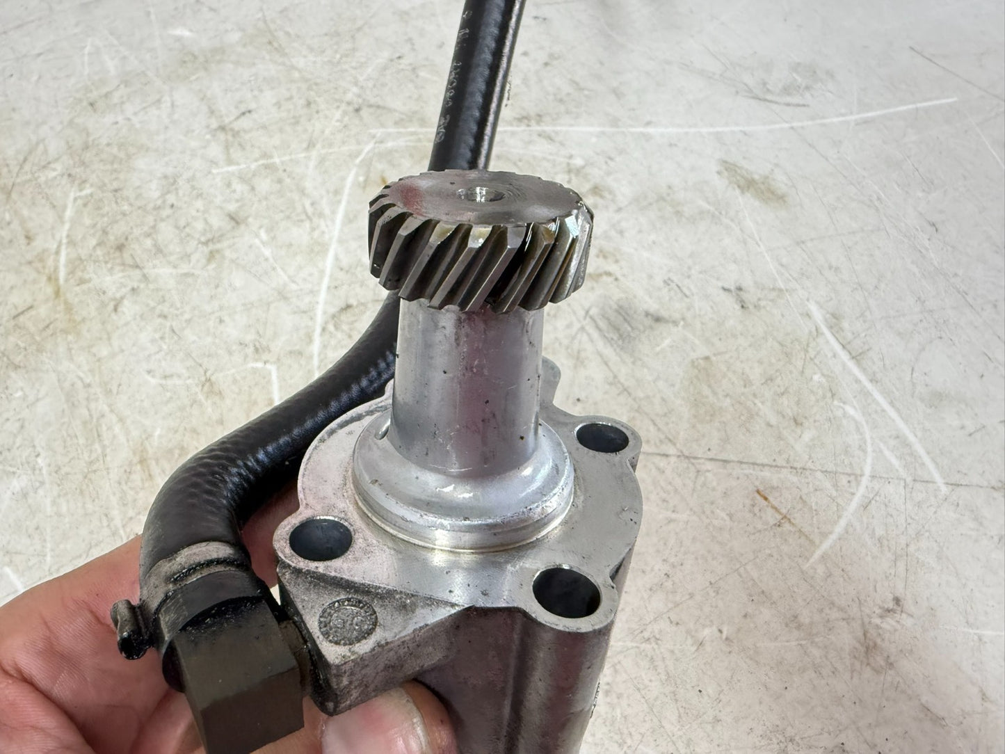 2003 Harley Davidson Sportster Engine Motor Oil Pump & Hose Line