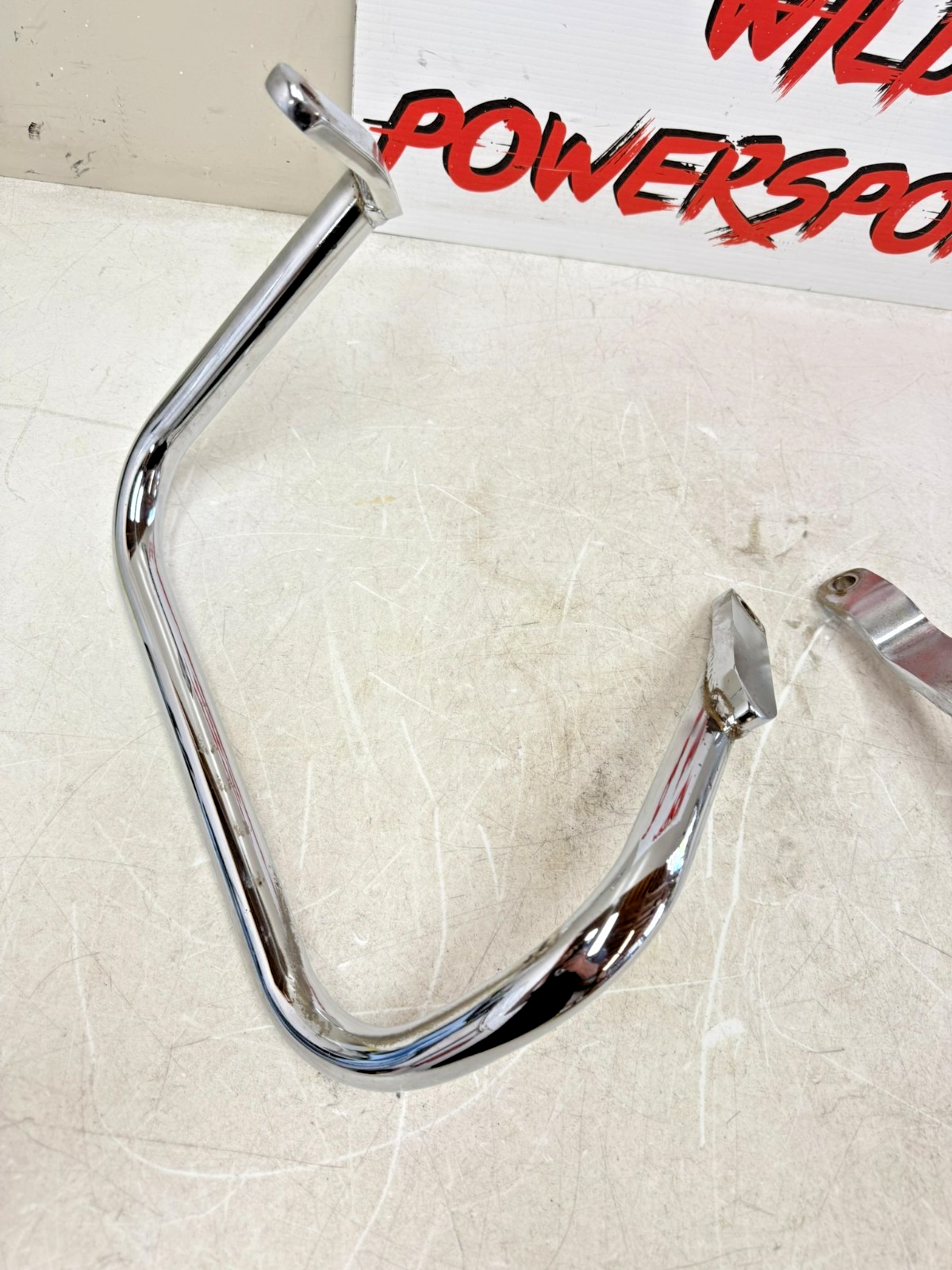 1997 HARLEY DAVIDSON SOFTAIL Saddlebag Guard Mount Support Bracket Crash Bar