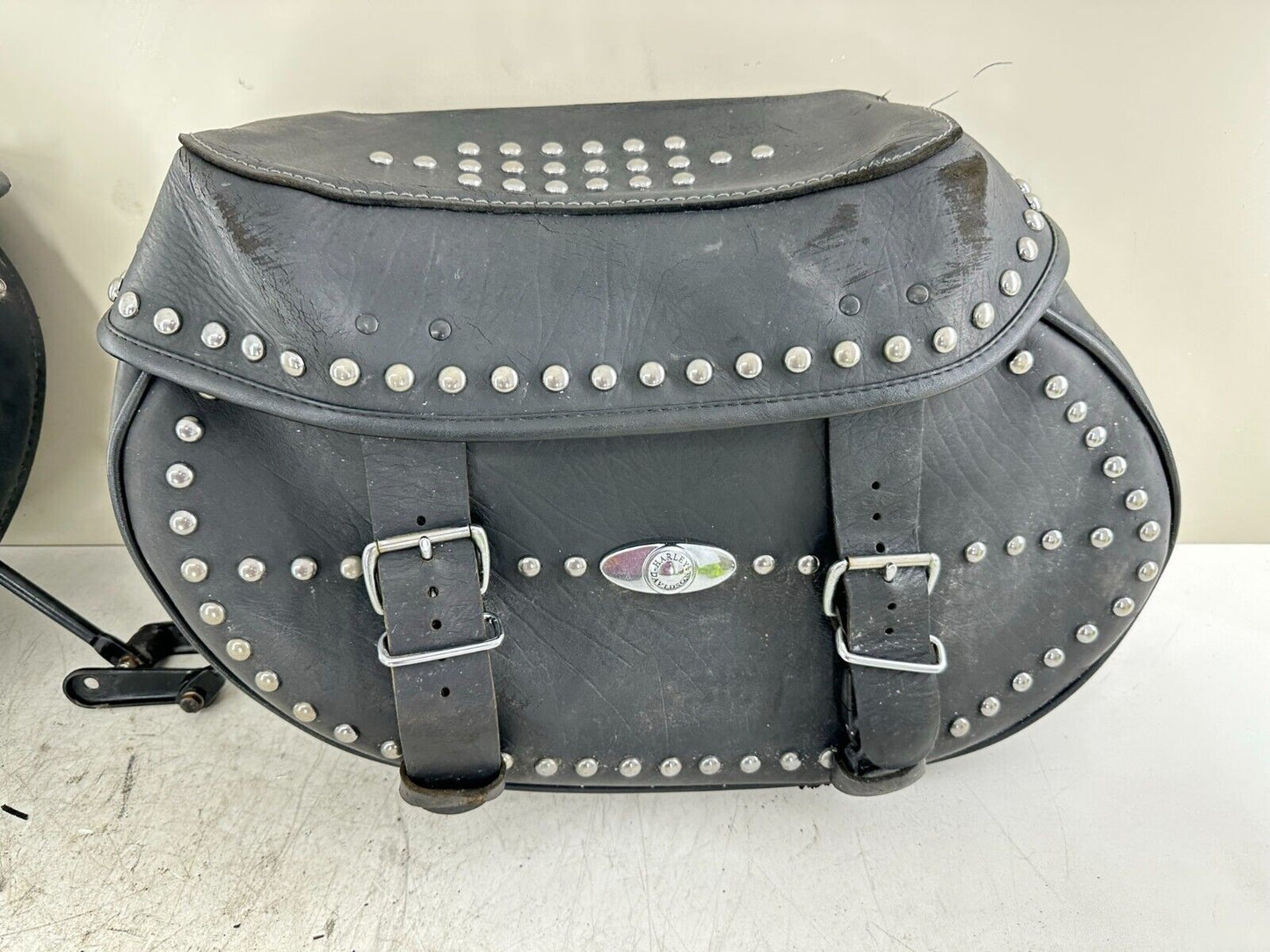 2003 HARLEY DAVIDSON SOFTAIL OEM HD Studded Leather Saddlebags Right Left