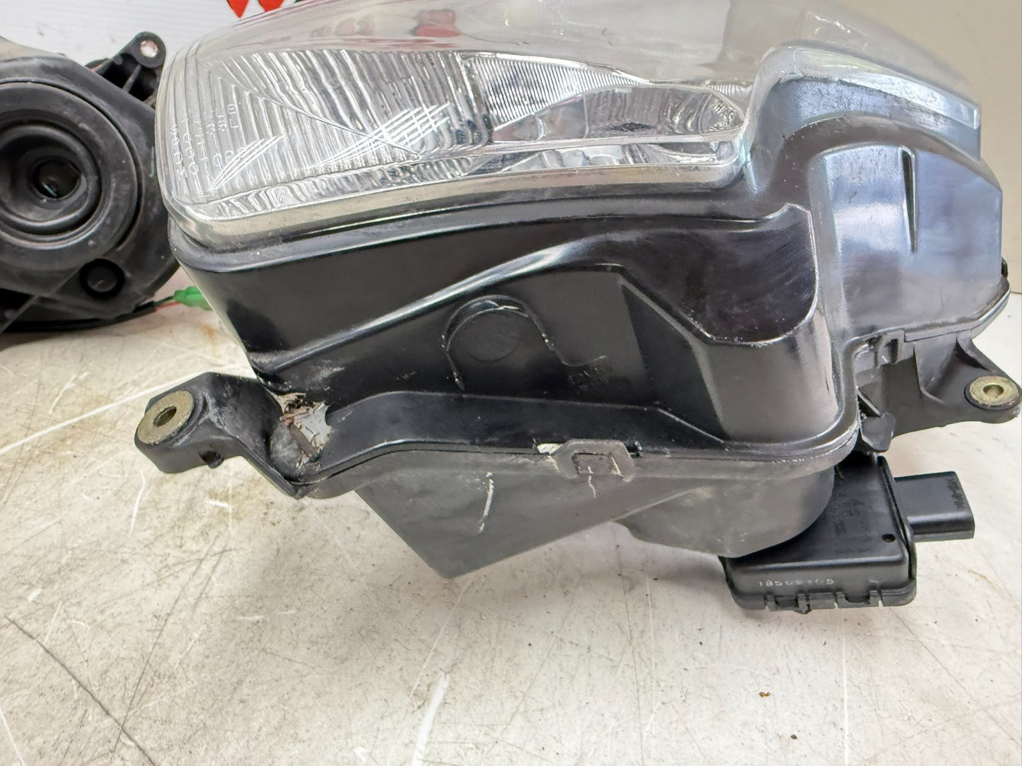 2002 Honda Goldwing GL1800 Front Headlight Left & Right Head Light Lamp