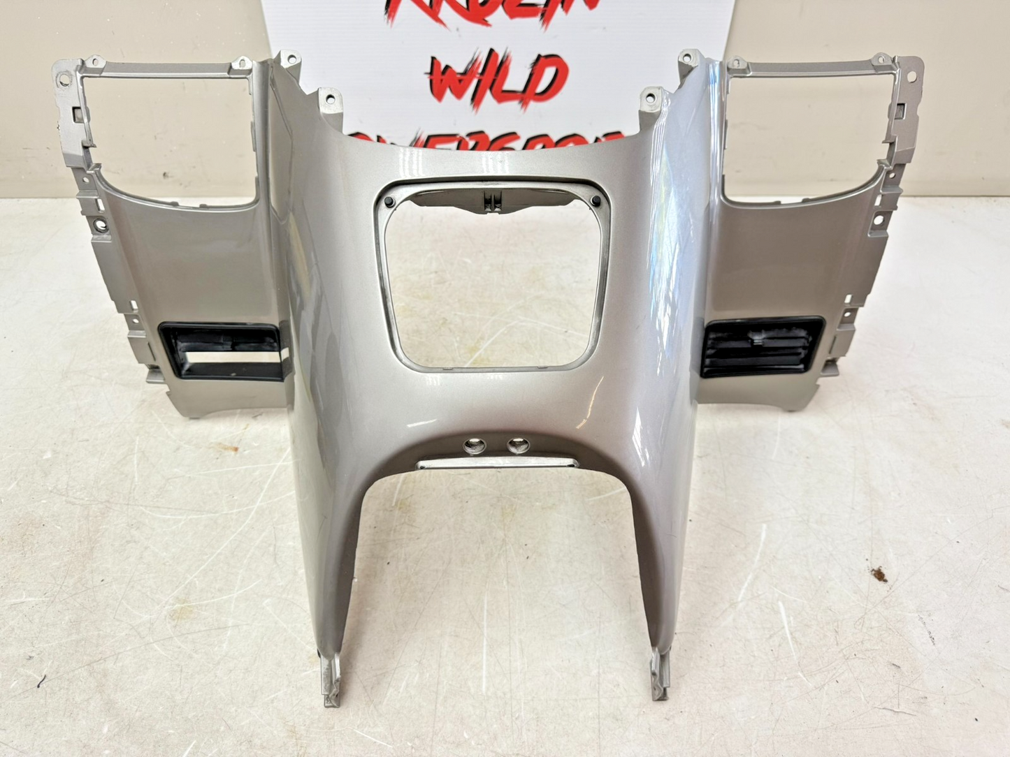 2002 Honda Goldwing GL1800 Front Dash Gas Tank Stereo Radio Fairing Cover Cowl 