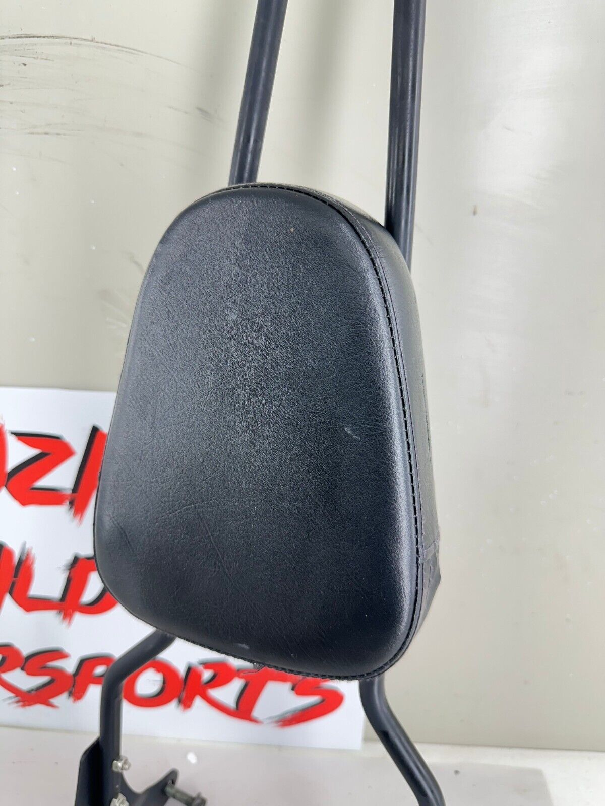 2001 HARLEY SOFTAIL Passenger Backrest Sissy Bar 29"