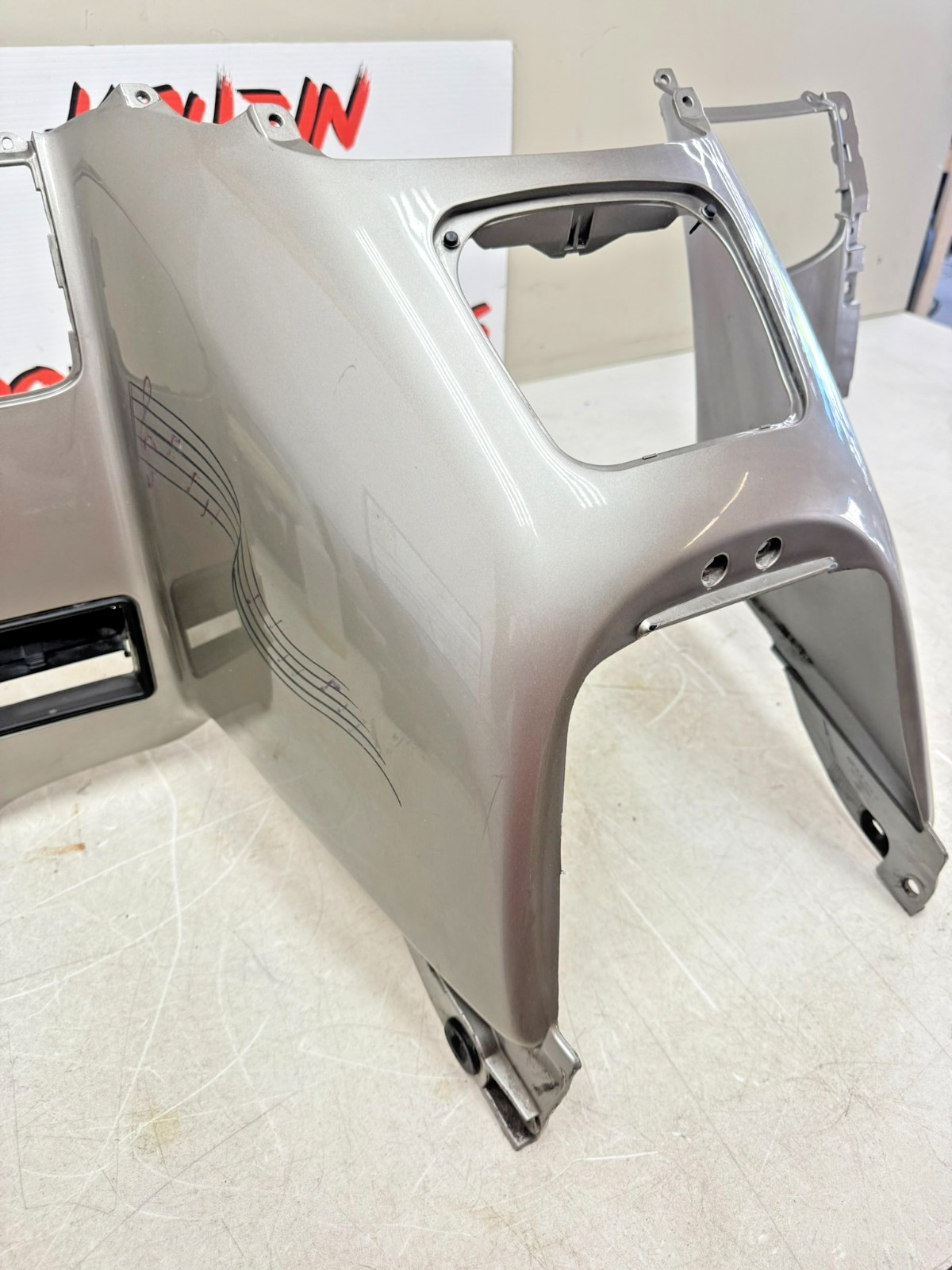 2002 Honda Goldwing GL1800 Front Dash Gas Tank Stereo Radio Fairing Cover Cowl 