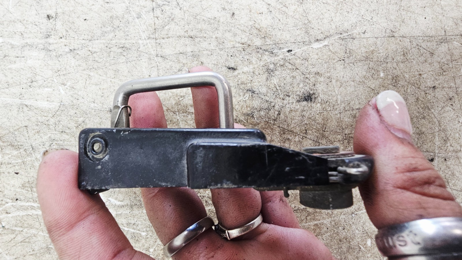 1995 HONDA GOLDWING GL1500 Trunk Helmet Lock Latch Holder Saddlebag Lever