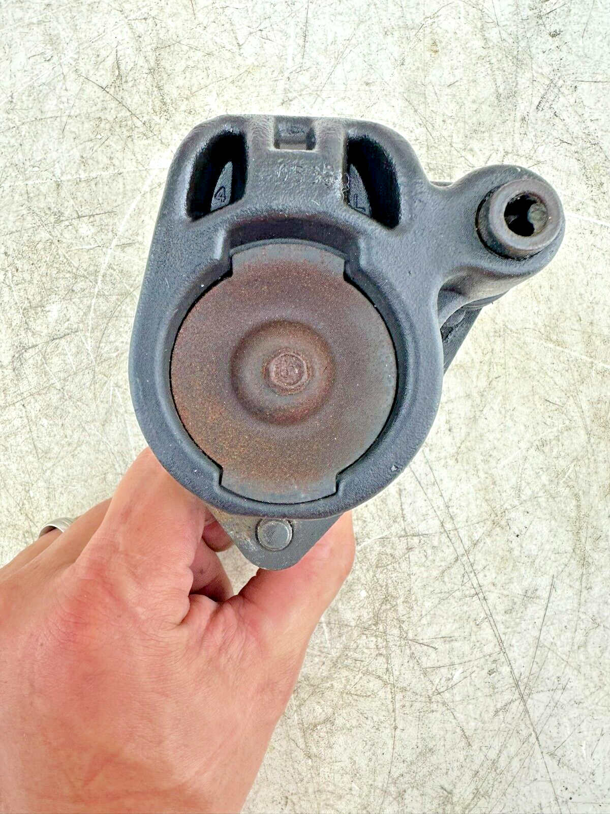 1995 HARLEY SOFTAIL Front Brake Caliper + Mounting Hardware