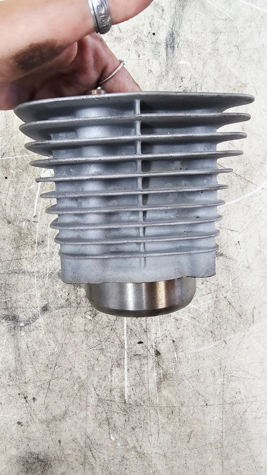 2001 Harley Davidson Sportster 883 Engine Motor Cylinders Jugs Piston top end