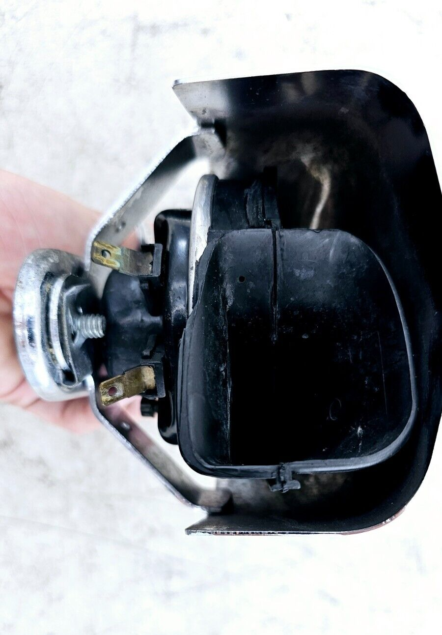 1999 HARLEY DYNA CONVERTIBLE Horn & Chrome Cover