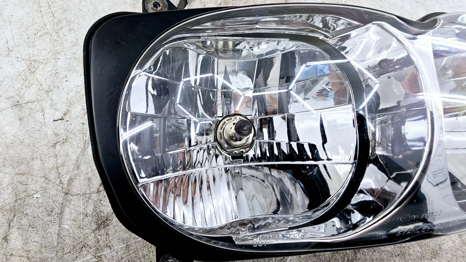 1999 HONDA VALKYRIE INTERSTATE Headlight Front Head Lamp Housing