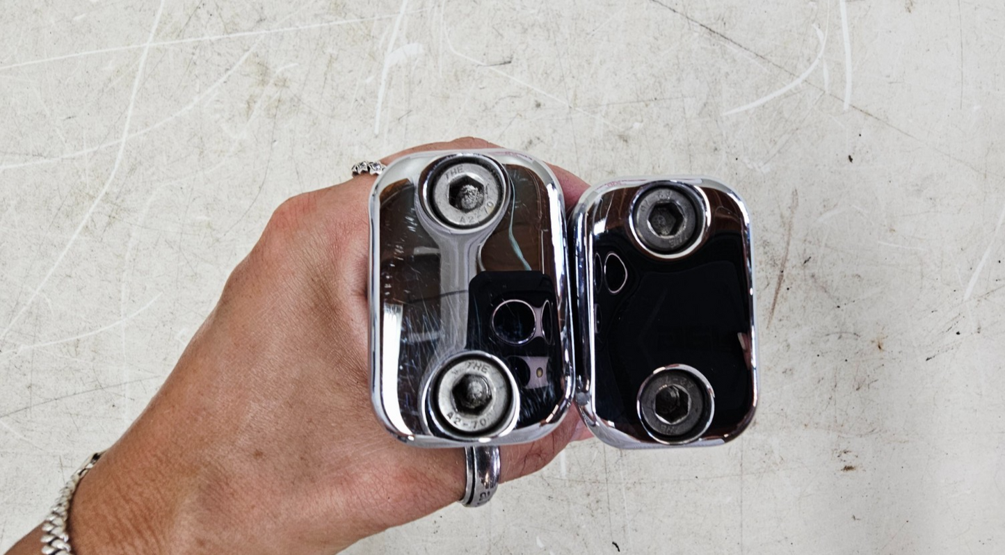 2000 HONDA VALKYRIE INTERSTATE Handle Bar Handlebar Mounts Clamps