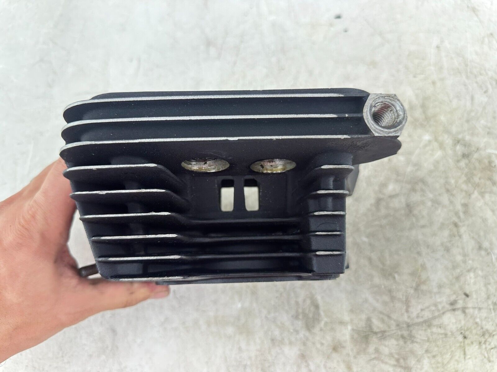 1995 HARLEY SOFTAIL EVO Engine Motor Rear Cylinder Head w/ Valves 16720-84C