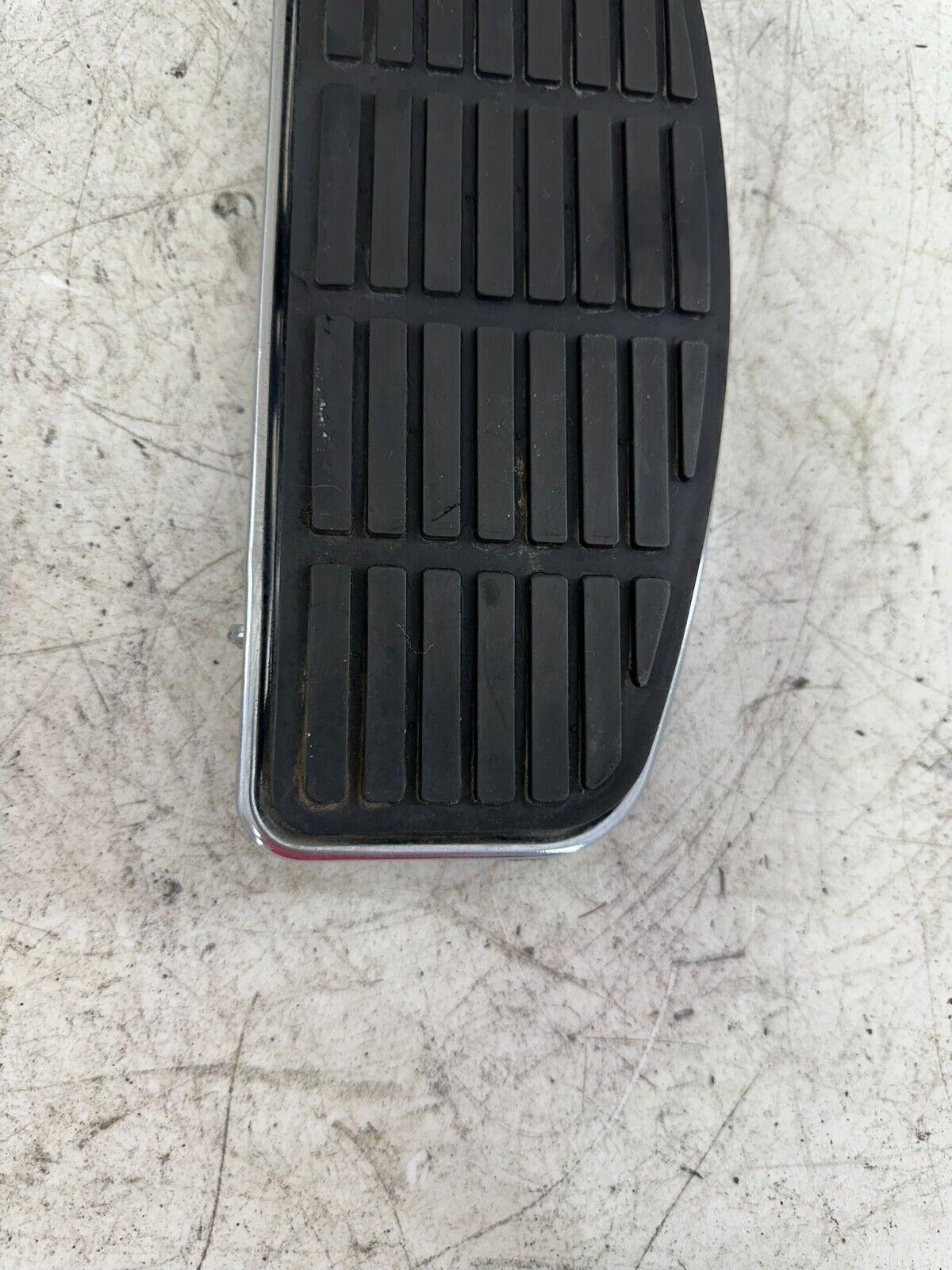 2004 HARLEY FLH ELECTRA GLIDE Driver Floor Boards Foot Rest Pad