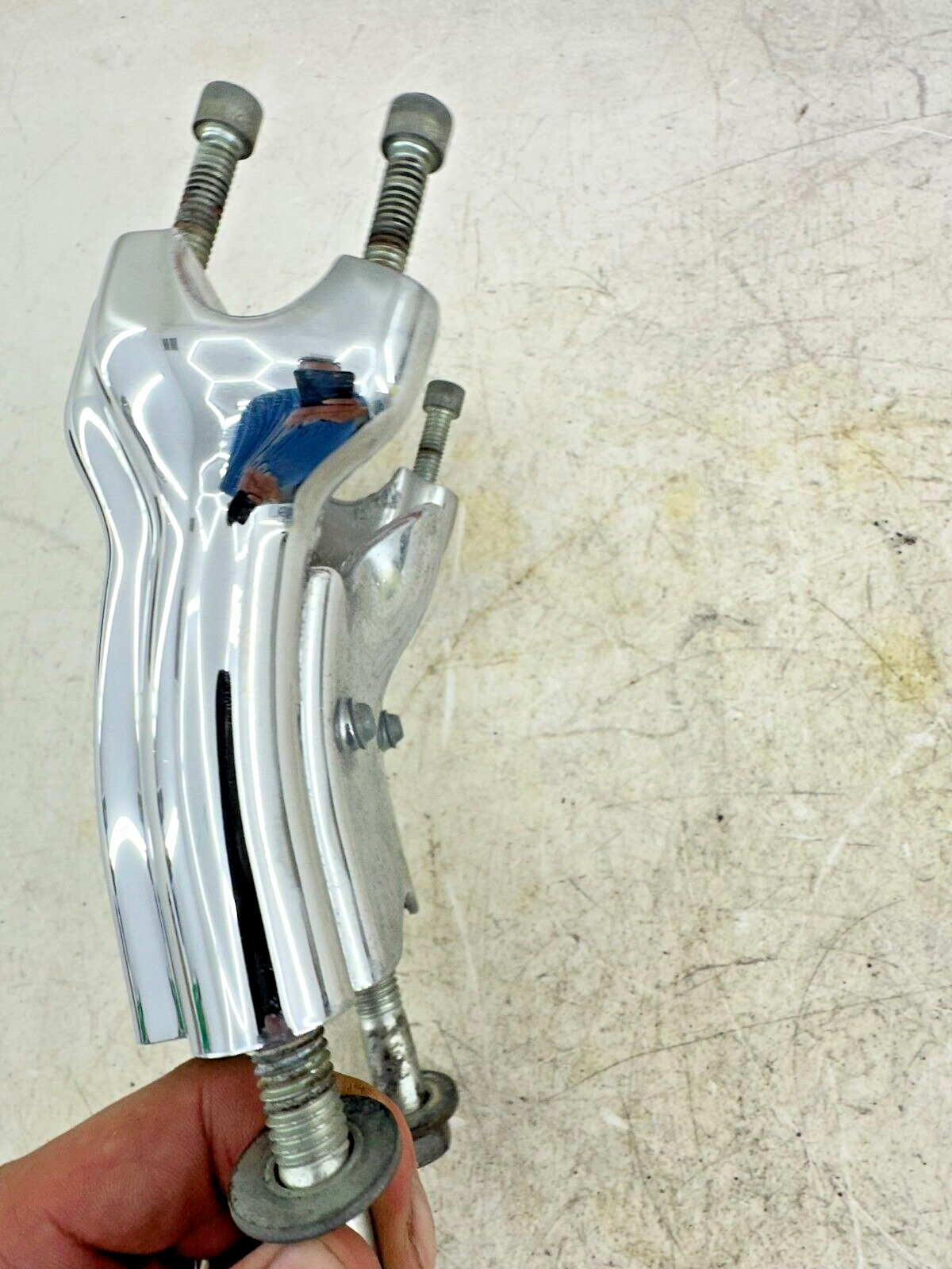 2004 UP HARLEY DAVIDSON SPORTSTER Chrome Handlebar Risor Clamp Perch