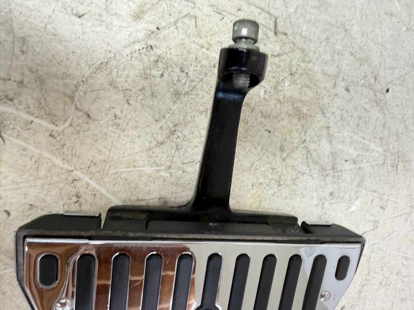1995 HARLEY FLH ELECTRA GLIDE Floorboard Right Footrest OEM HD
