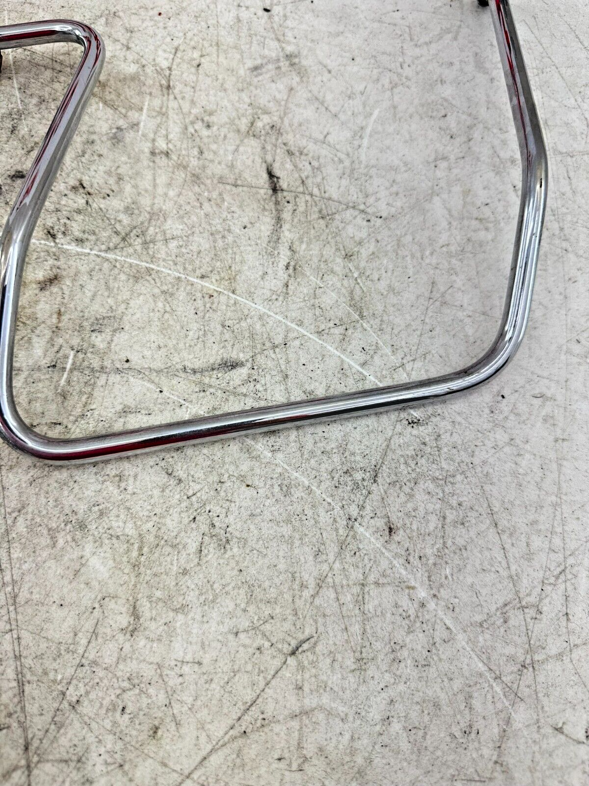 2005 HARLEY DAVIDSON DYNA Chrome Saddlebag Support Arm Bar