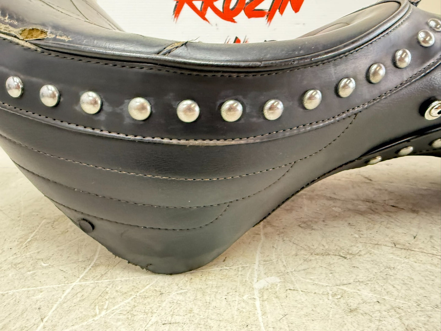 1997 HARLEY DAVIDSON SOFTAIL Corbin Driver Passenger Seat Studded