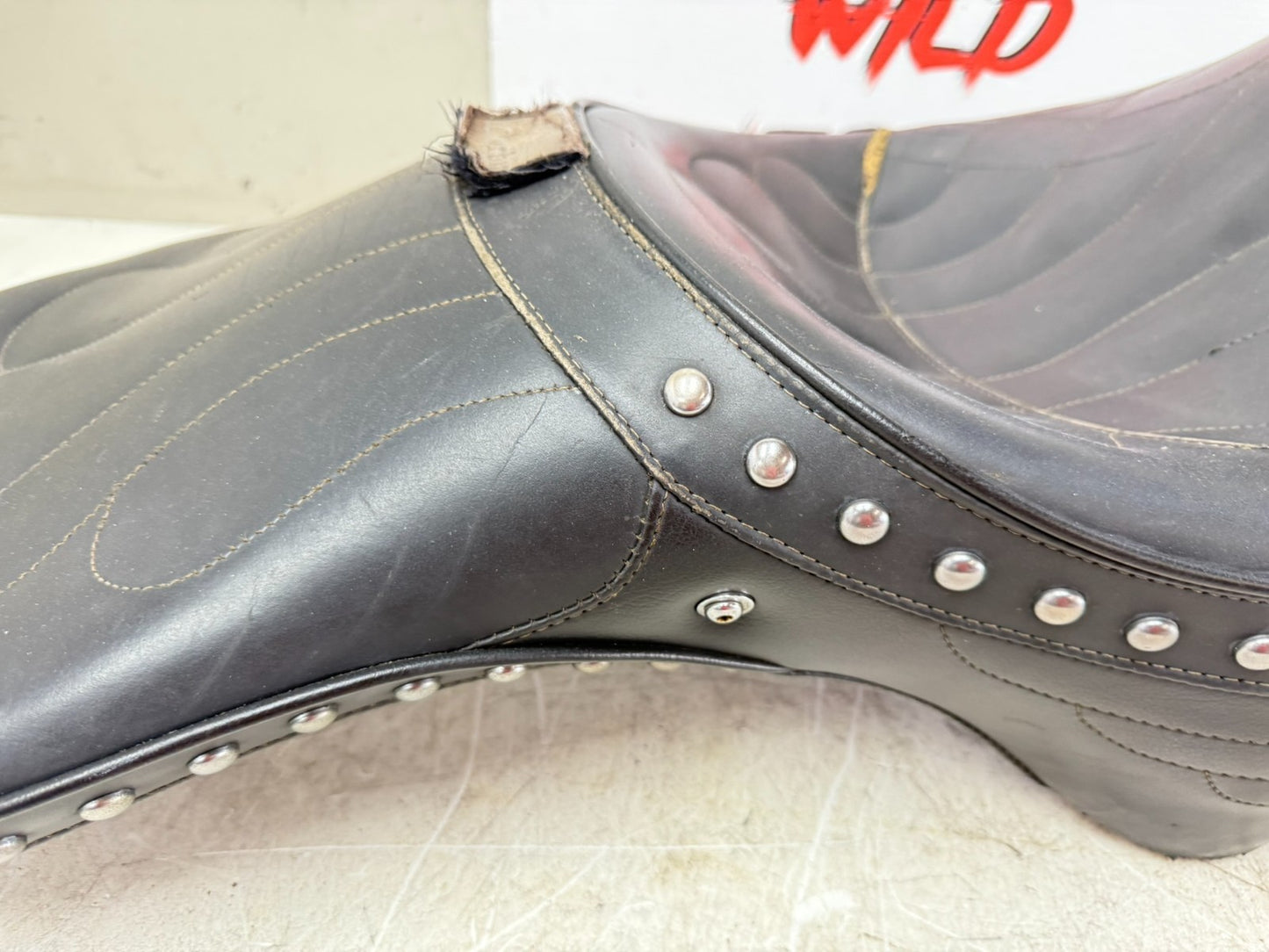 1997 HARLEY DAVIDSON SOFTAIL Corbin Driver Passenger Seat Studded