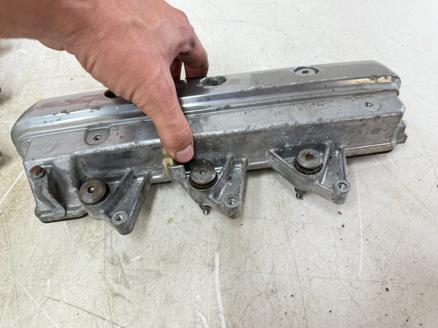 2002 Honda Goldwing GL1800 Engine Cylinder Head Upper Valve Cover Crankcase