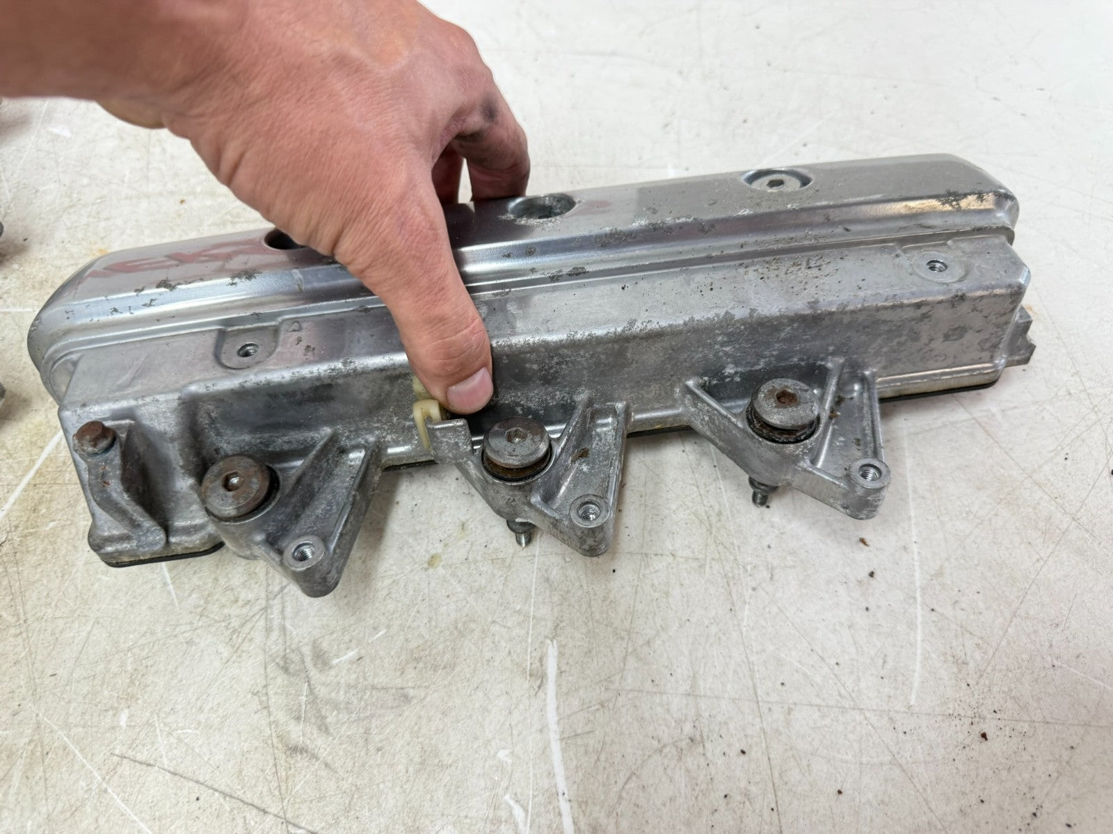 2002 Honda Goldwing GL1800 Engine Cylinder Head Upper Valve Cover Crankcase