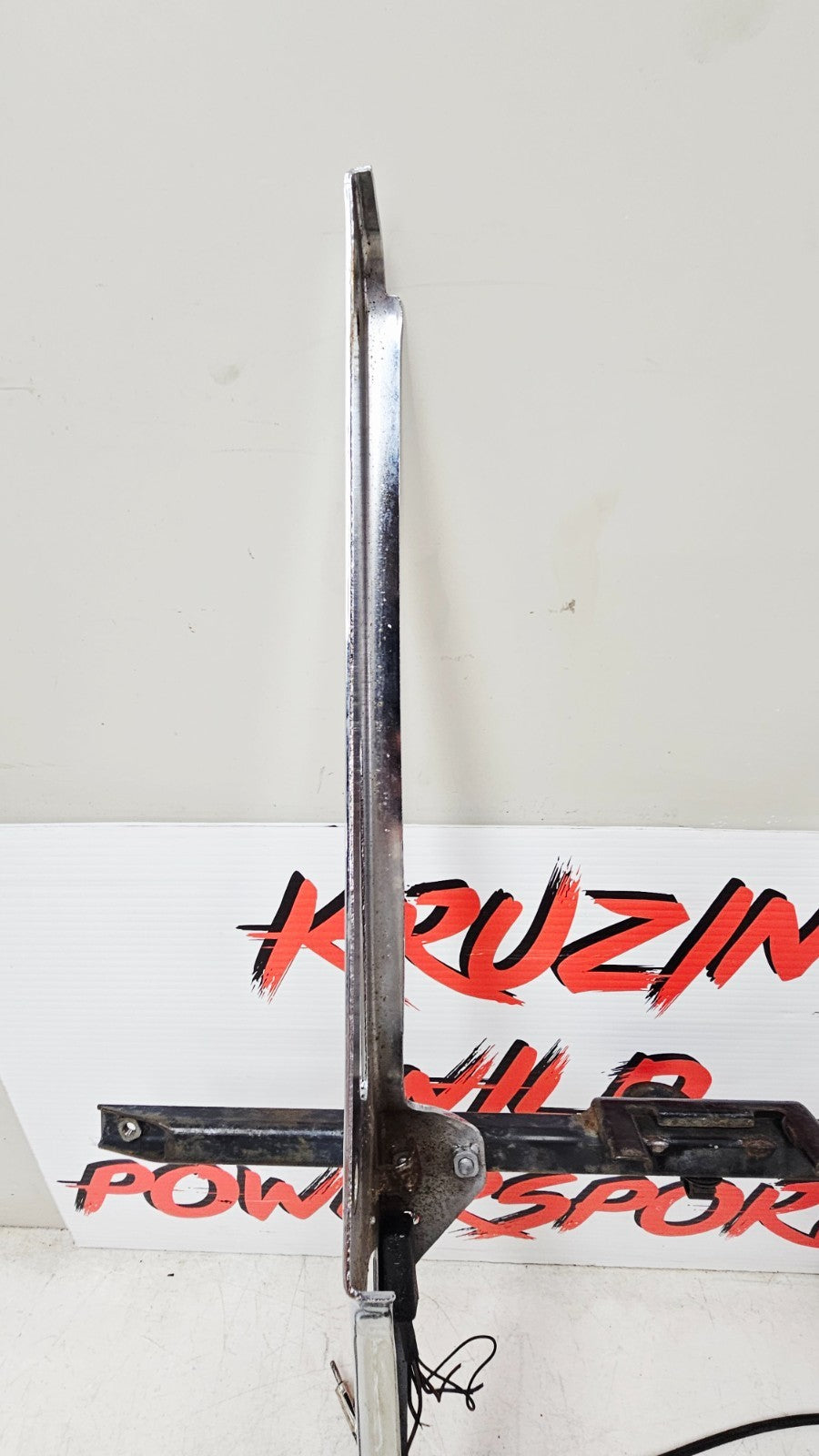 2000 HONDA VALKYRIE INTERSTATE Chrome Saddlebag Guard Luggage Rack Mount