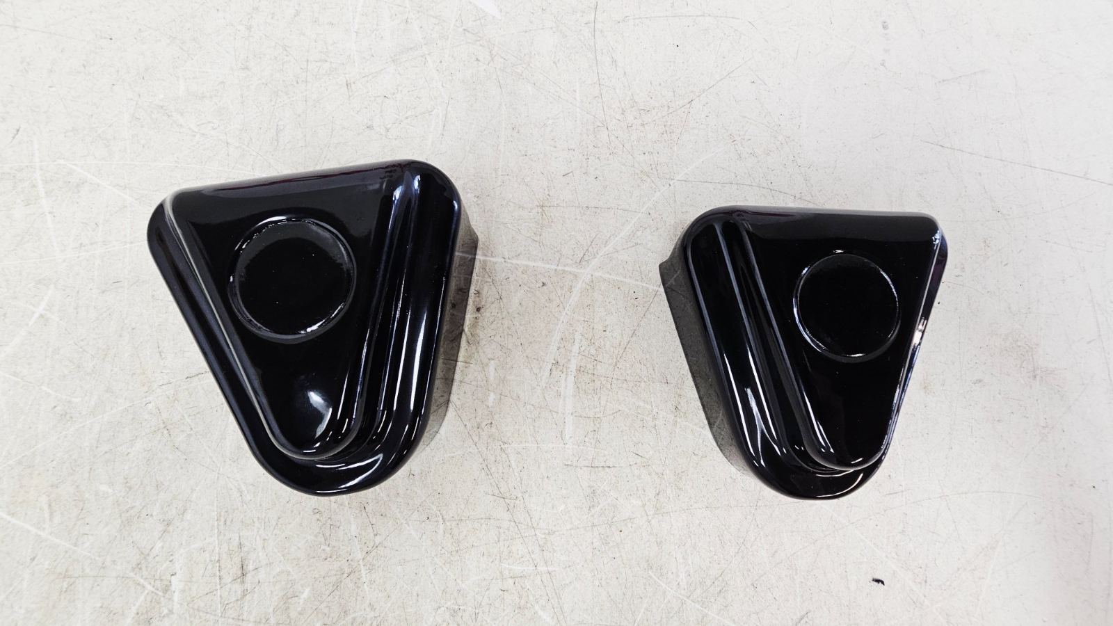 1993 HARLEY SOFTAIL Kuryakyn Rear Axle Swing Arm Cover Guard Black