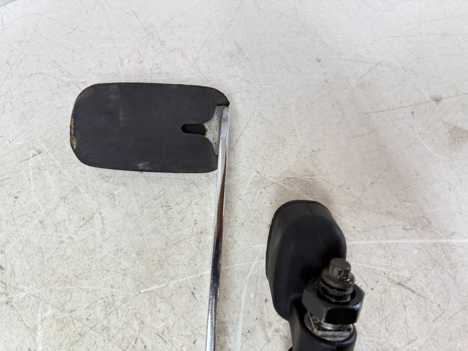 2003 HARLEY ELECTRA GLIDE Rear Brake Master Cylinder & Pedal