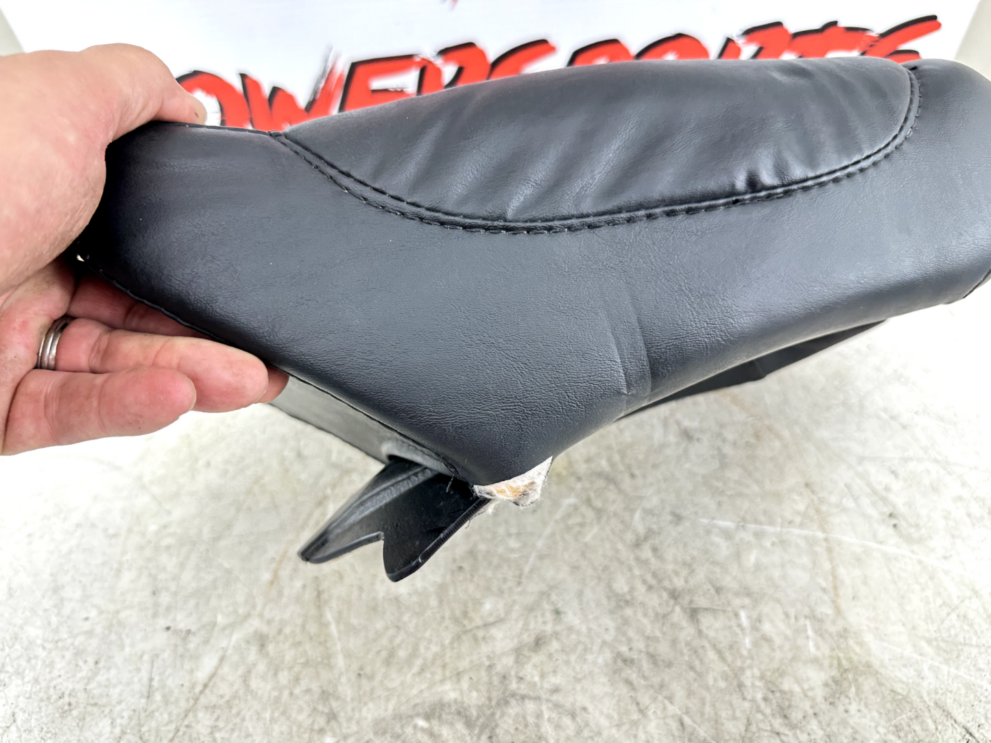 1997 HARLEY DYNA Passenger Seat Pillion Pad OEM HD