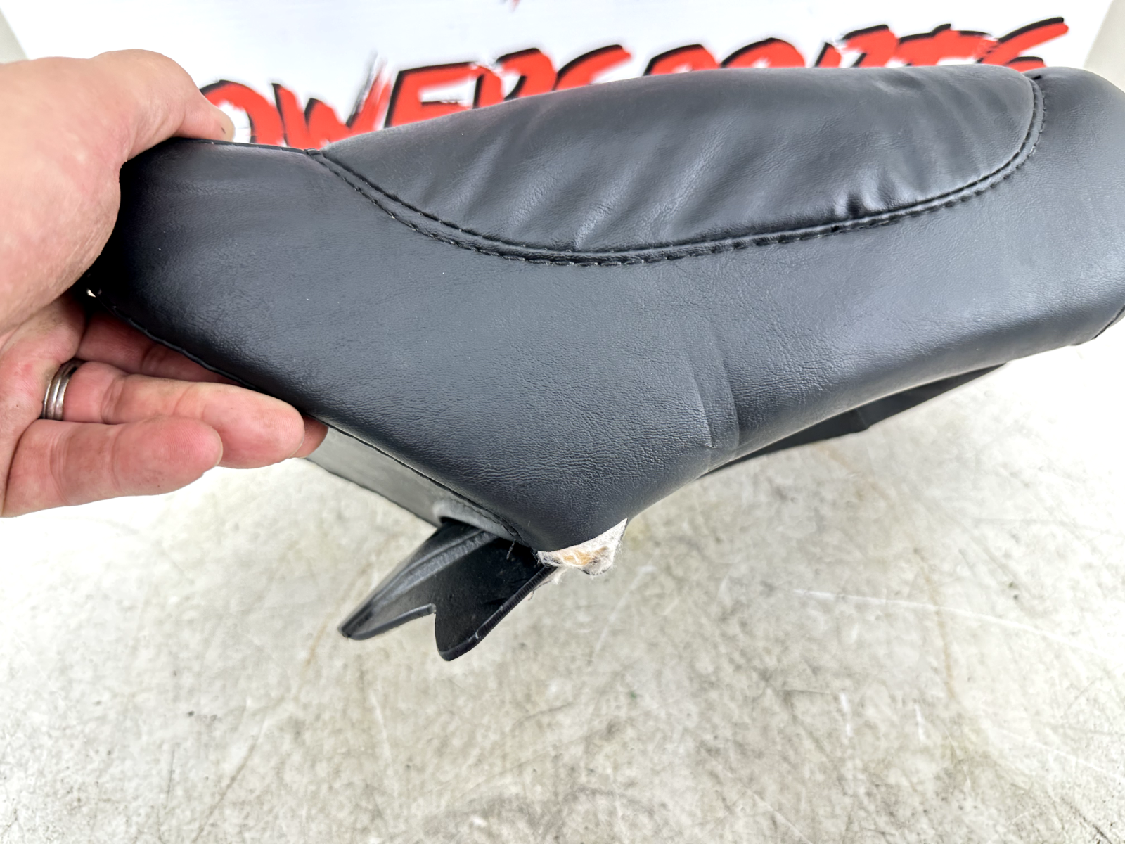 1997 HARLEY DYNA Passenger Seat Pillion Pad OEM HD