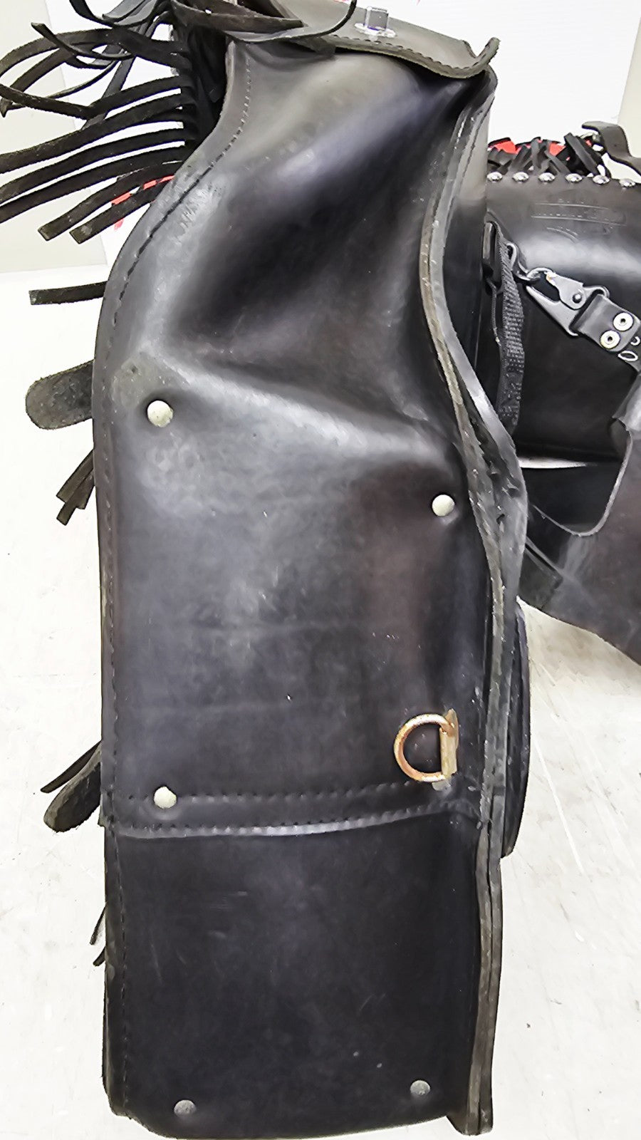 1997 HARLEY DYNA OEM HD Leather Saddlebag & Support Arm Bars Turn Signal Light