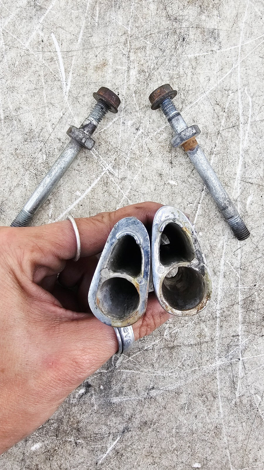 2000 Harley Davidson Sportster Chrome Rear Turn Signal Brackets Mounts Bolts