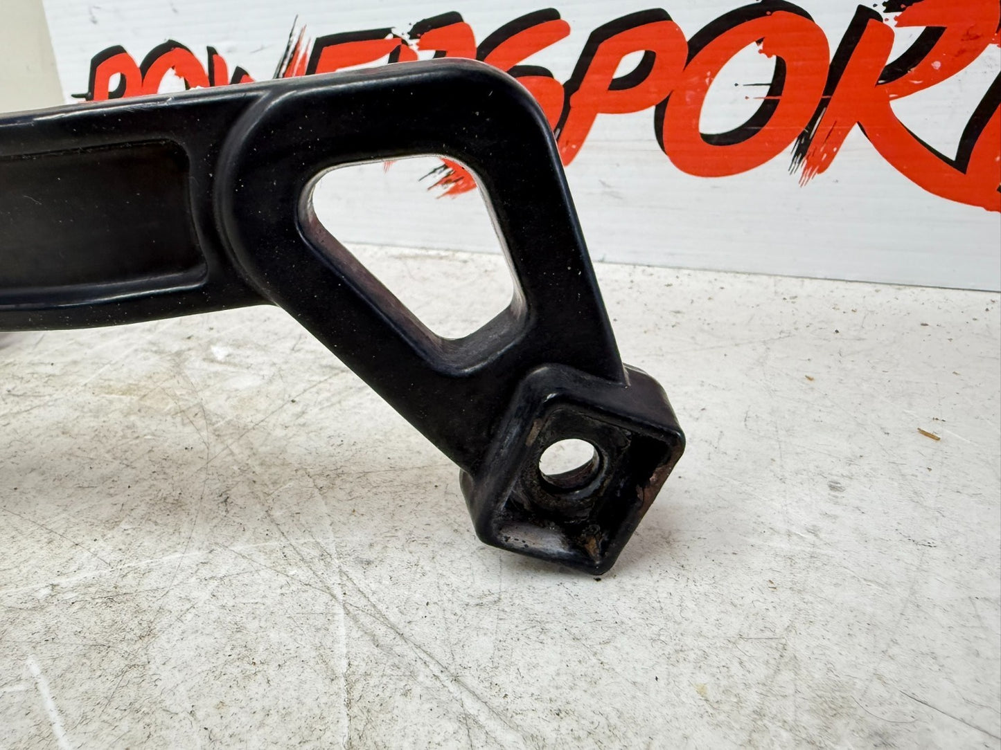 2003 HARLEY DYNA WIDE GLIDE Rear Foot Peg Mount Arm Bracket Frame